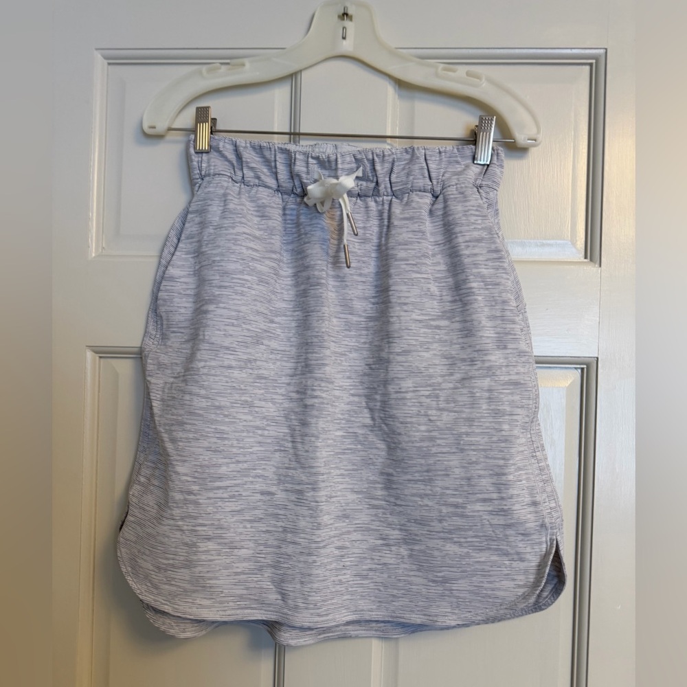 lululemon white and light gray striped drawstring skirt
